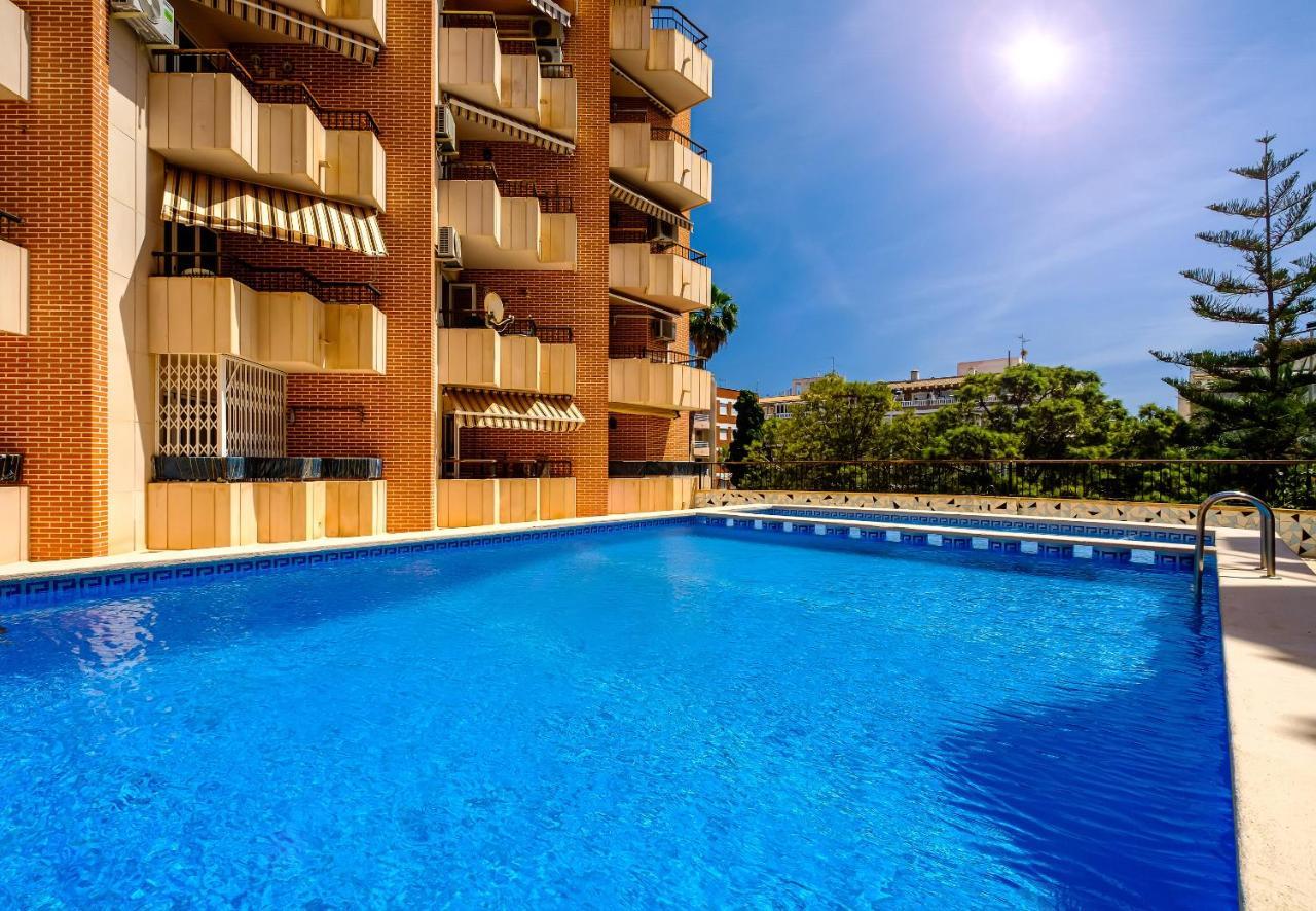 Holiday Royal Suite Concordia Torrevieja Exterior photo